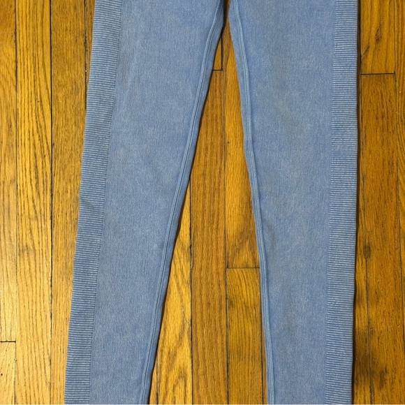 OFFLINE By Aerie Totally! Textured Seamless Legging Blue - Women’s XS - Picture 6 of 10